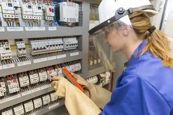 electrician Bristow Cove